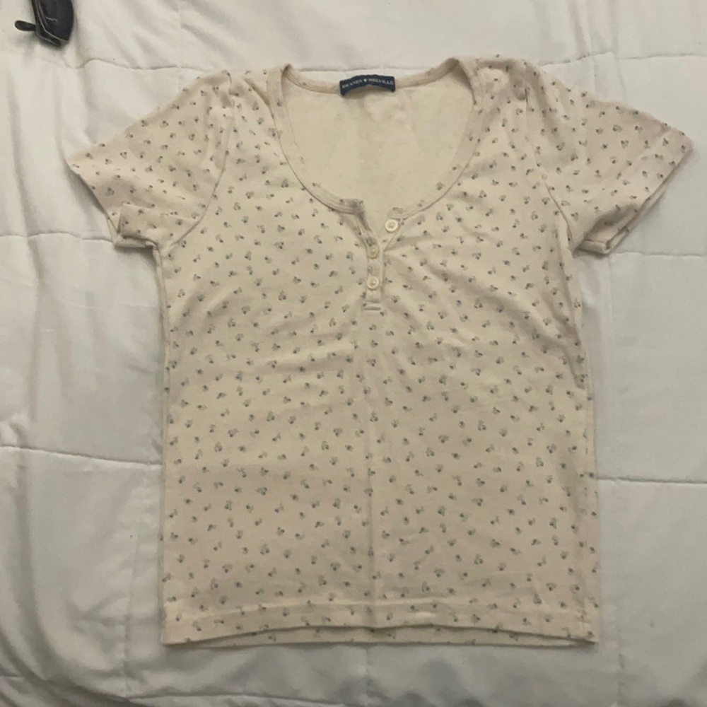 Brandy Melville tee